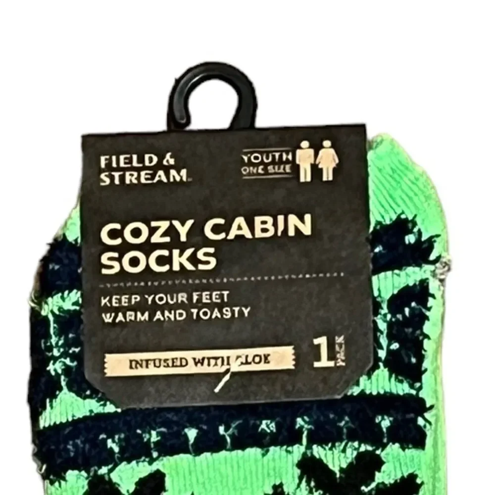 Field‎ & Stream Cozy Cabin Rudolph Youth Socks, NWT